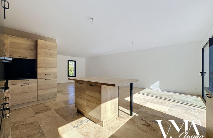 Au coeur du village de Lucenay / Maison de 112m2 — photo 4