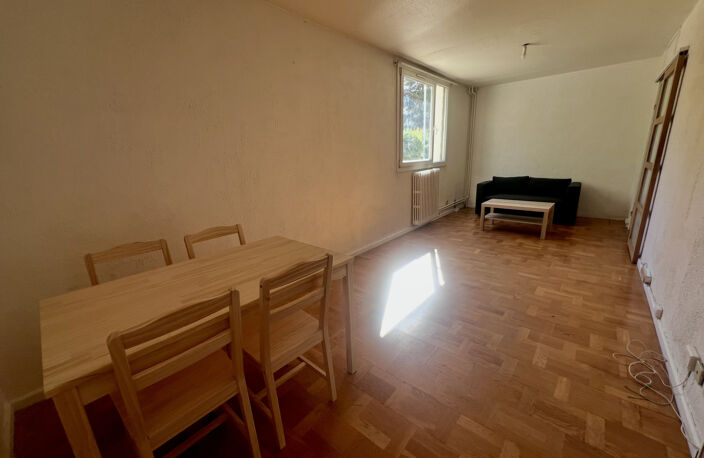 T1 BIS MEUBLÉ DE 40 m2 RÉSIDENCE FERMÉE ET SÉCURISÉE PARKING — photo 3