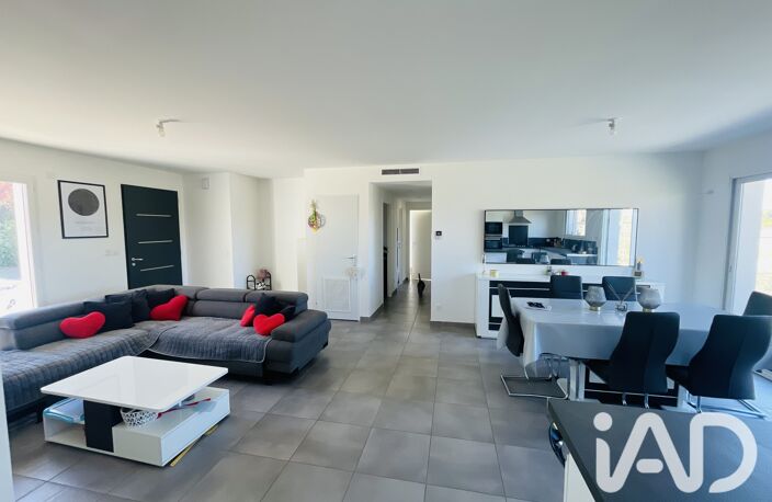 Vente Maison/villa 4 pièces — photo 3