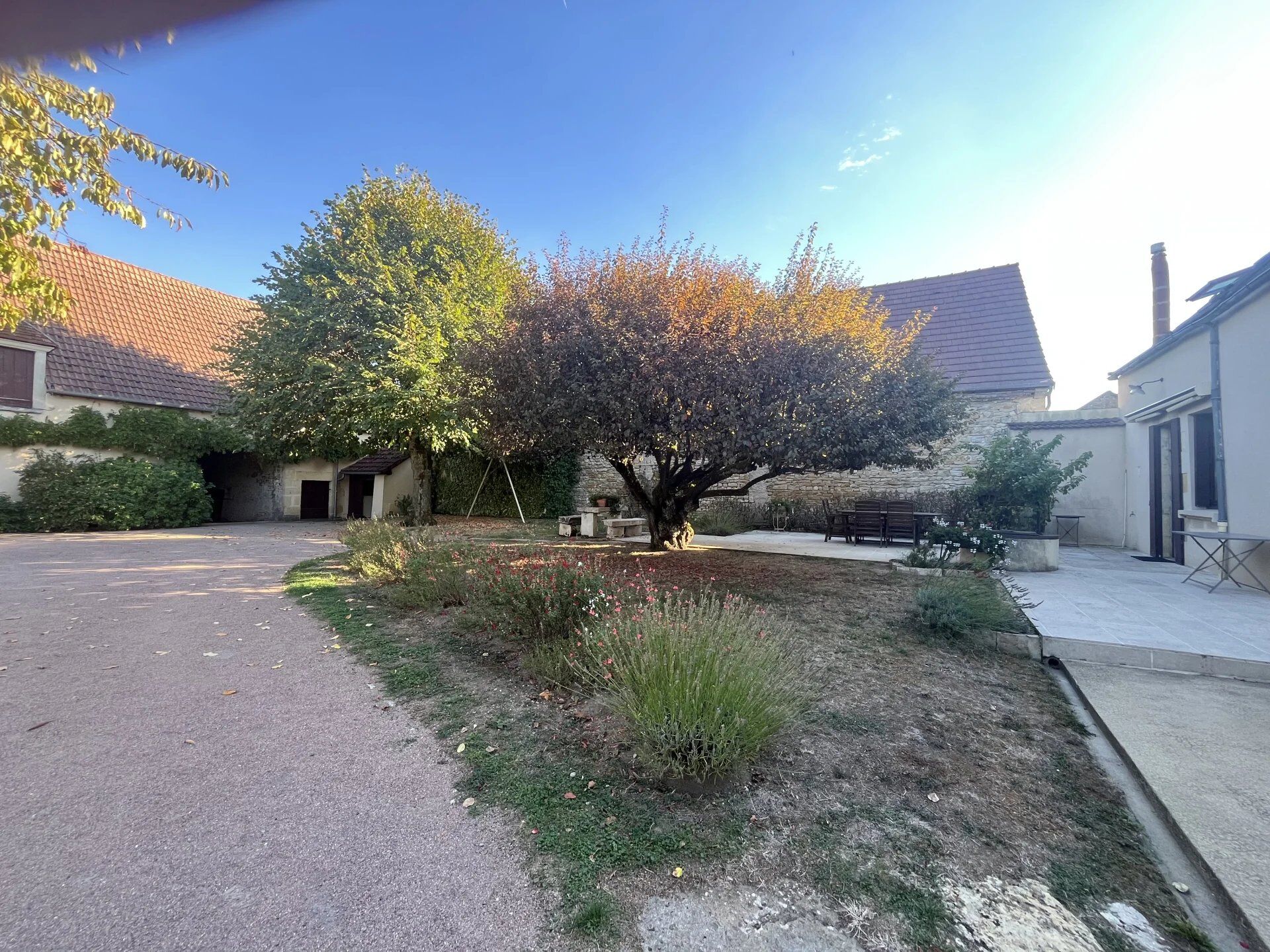 Maison 8 pièces 237 m² · à Langeron · 237 m² · 295 000 €