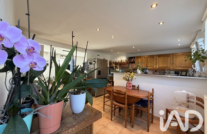 Vente Maison/villa 7 pièces — photo 2