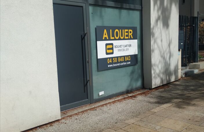Local Commercial — photo 3