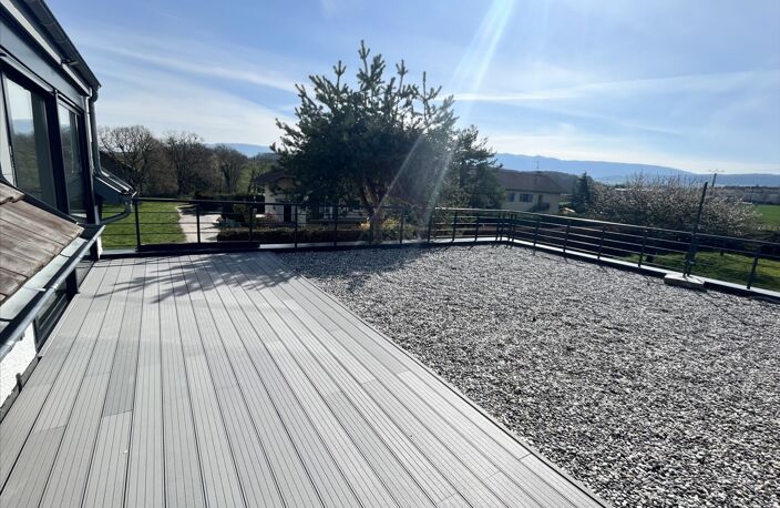 T2 avec terrasse proche douane de Soral — photo 3
