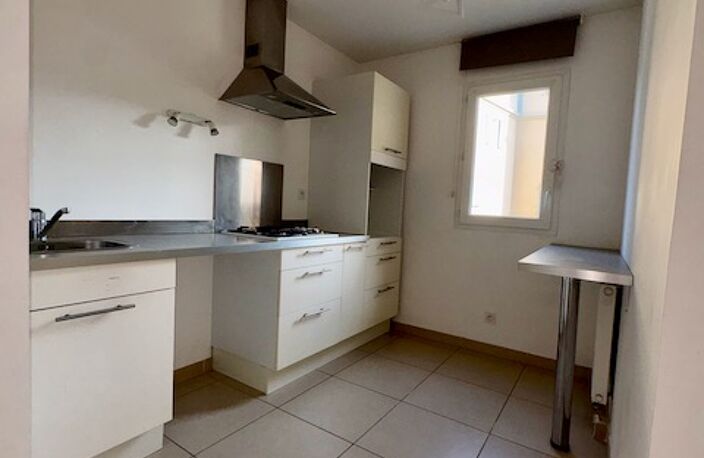 Centre-ville Appartement T2 + parking. — photo 2
