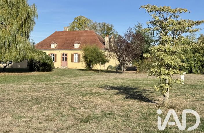 Vente Maison/villa 8 pièces — photo 2