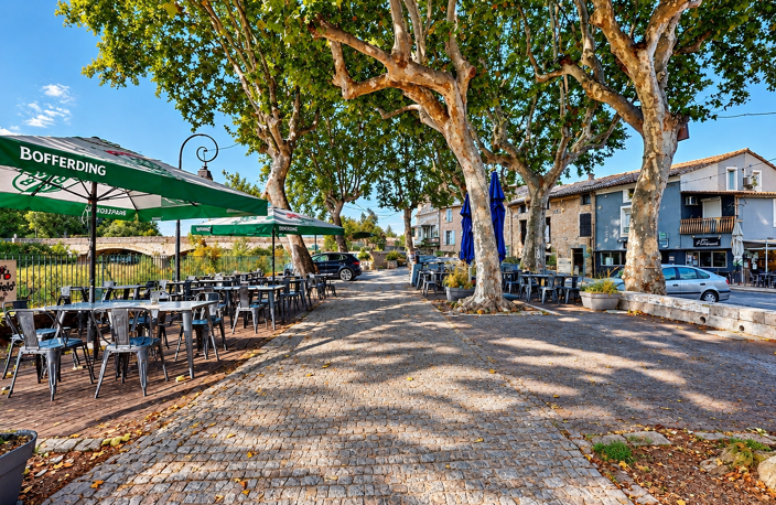 BIZE-MINERVOIS   BAR-RESTAURANT EN BORD DE CESSE o ENV. 160 — photo 2