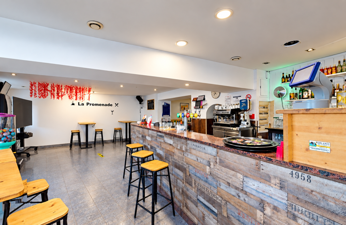 BIZE-MINERVOIS   BAR-RESTAURANT EN BORD DE CESSE o ENV. 160 — photo 4