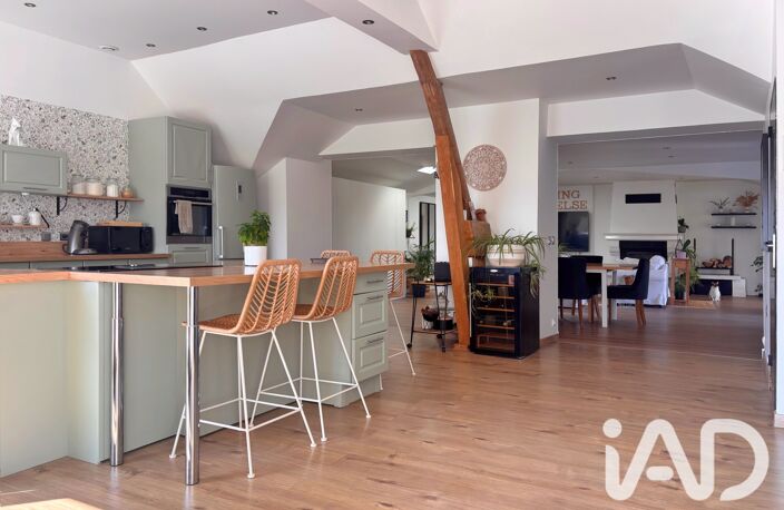 Vente Maison de ville 8 pièces — photo 2