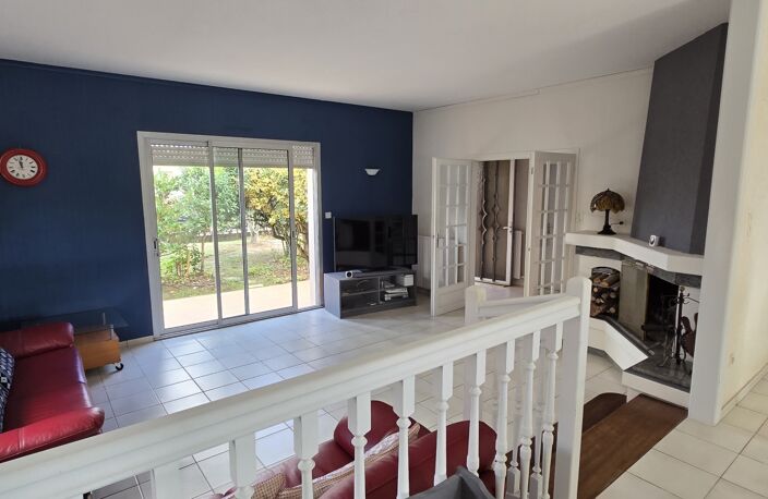 Vente Maison/villa 6 pièces — photo 2