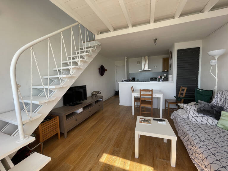 A LOUER // AVIGNON Duplex Type 2 meublé — photo 1