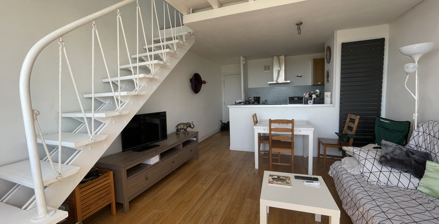 A LOUER // AVIGNON Duplex Type 2 meublé — photo 1
