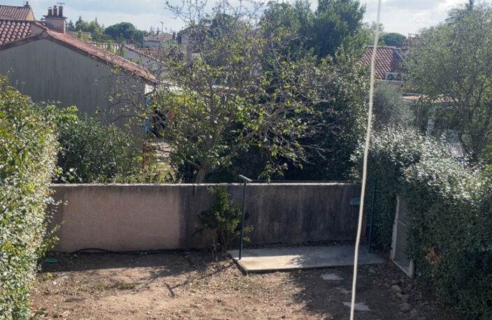 Montfavet villa en R+1 à louer — photo 3