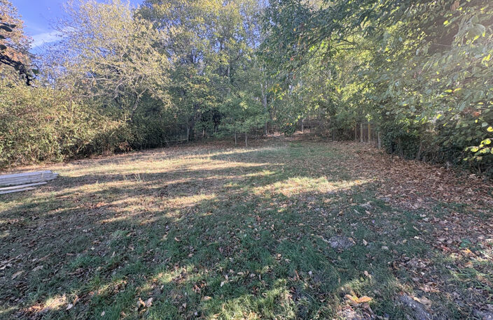 TERAIN À BÂTIR VIABILISÉ DANS LE CENTRE DE VILLIERS-SAINT-FRÉDÉRIC (78640) — photo 2
