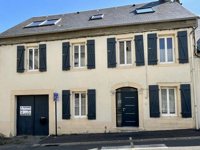 MAISON DE VILLAGE AVEC JARDIN — photo du bien