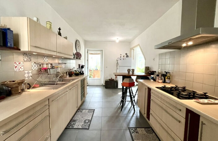 MAISON DE VILLAGE AVEC JARDIN — photo 4