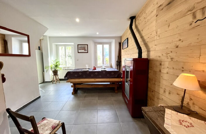 MAISON DE VILLAGE AVEC JARDIN — photo 5