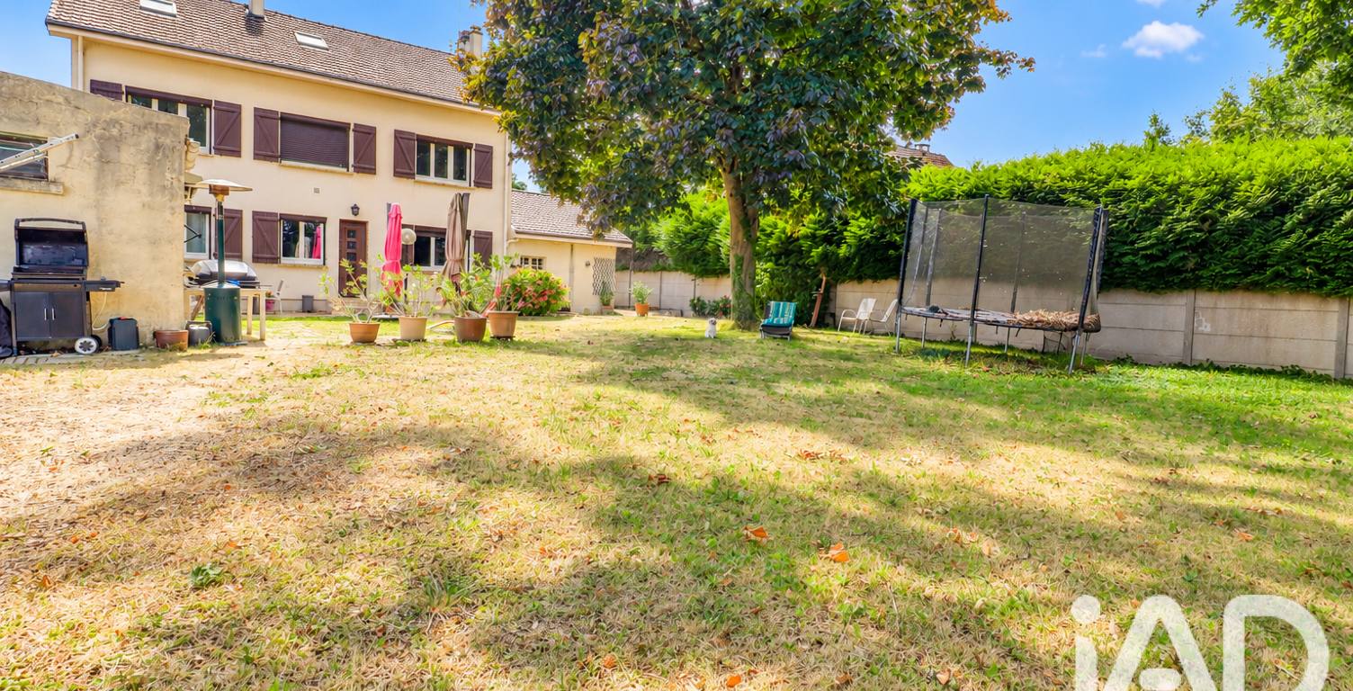 Vente Maison/villa 8 pièces — photo 1