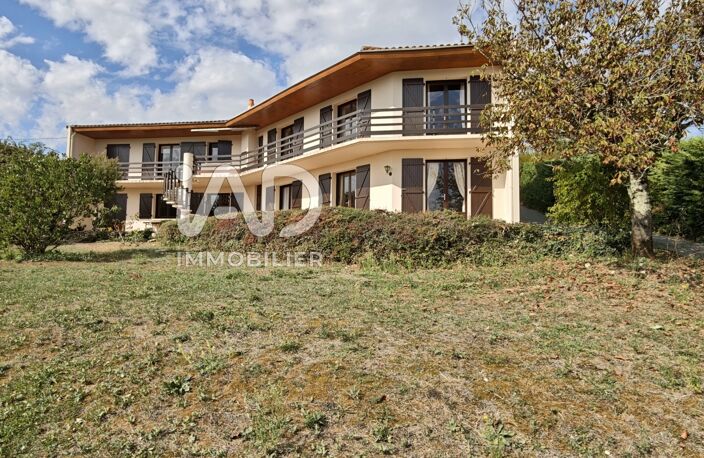 Vente Maison traditionnelle 8 pièces — photo 2