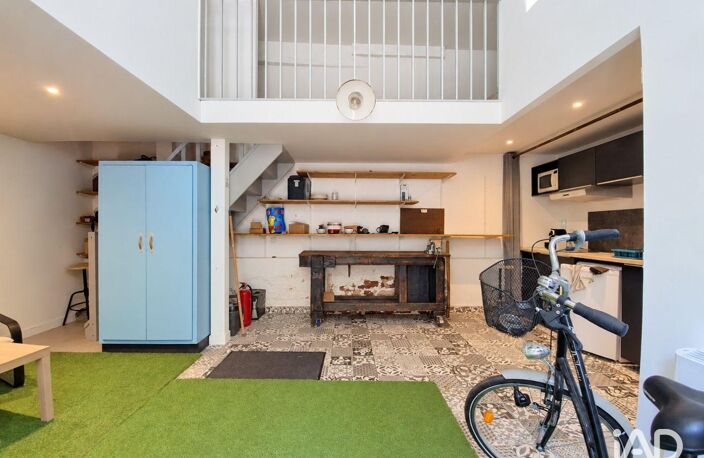 Location Local d'activités 30 m&sup2; — photo 2