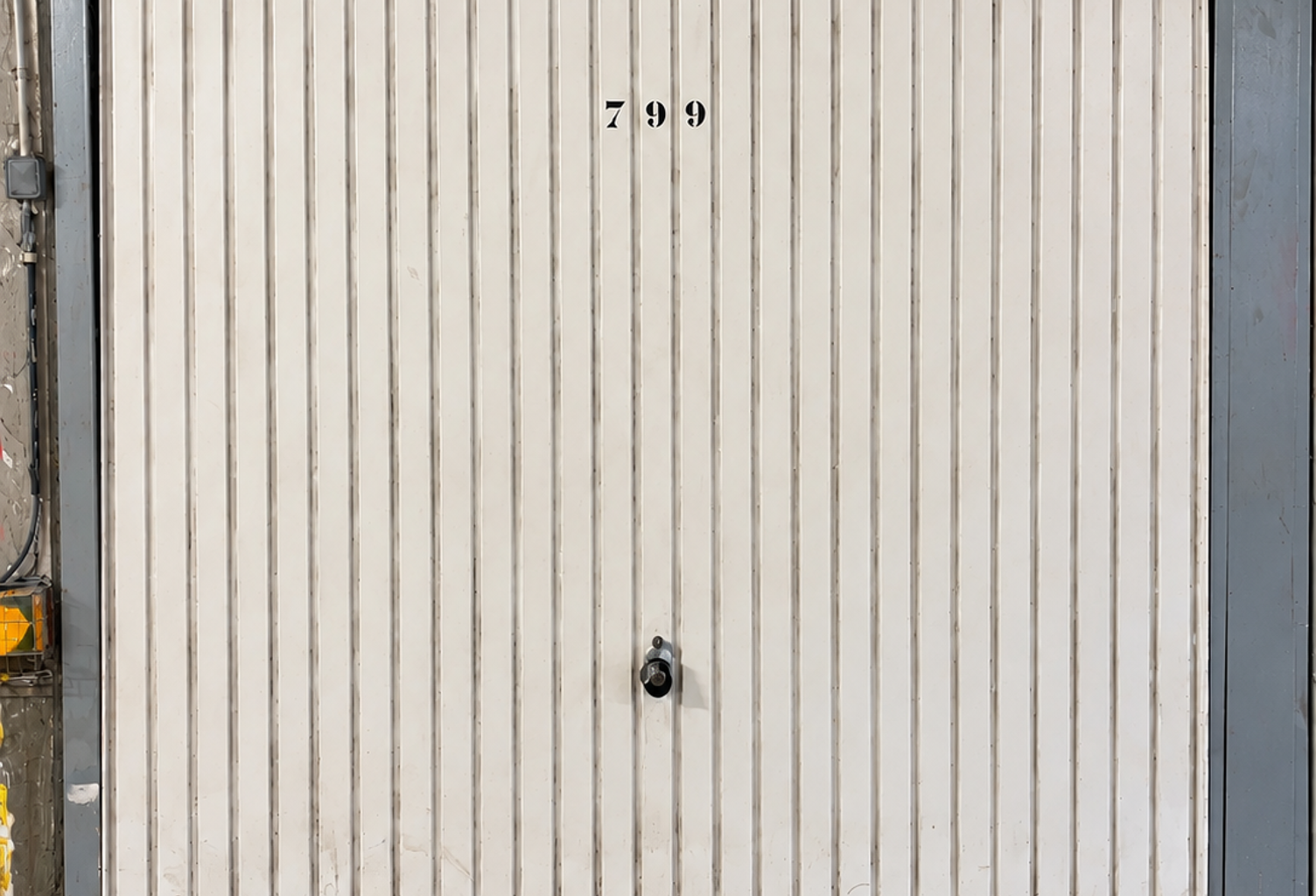 Vente Garage 13 m&sup2; — photo 1
