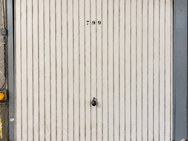 Vente Garage 13 m&sup2; — photo 1