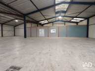 Location Local d'activités 490 m&sup2; — photo 3