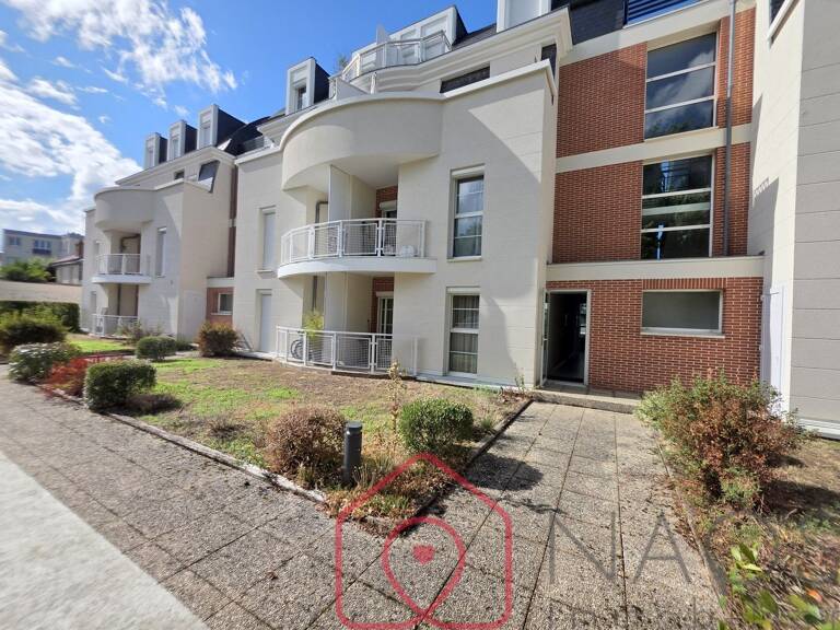 Orléans patinoire appartement grand F2, deux terrasses, parking sécurisé et cave — photo 1
