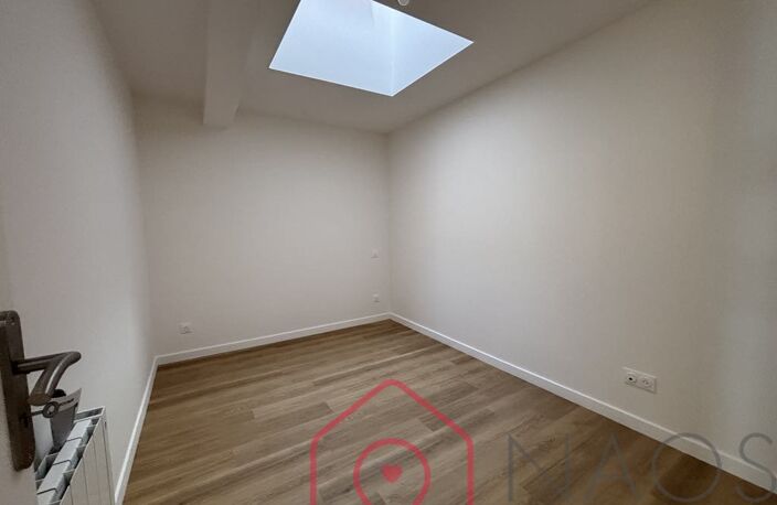 Appartements à vendre une maison duplex un local commerial  — photo 3