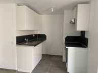 Aix En Provence : Location Appartement T1 / Studio avec terr — photo 2