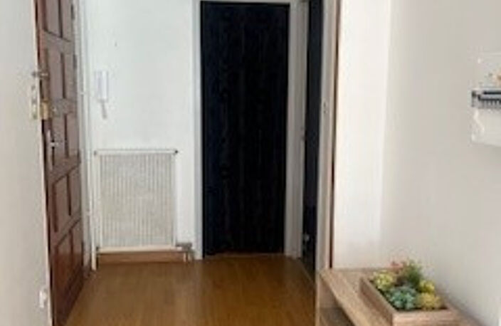 Proche centre studio meublé de 40,63 m2 au 2ème étage avec a — photo 2
