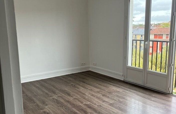 Centre ville appartement T3 de 59,55 m2 au 5ème étage avec a — photo 2