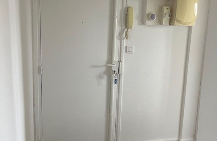 Centre ville appartement T3 de 59,55 m2 au 5ème étage avec a — photo 3