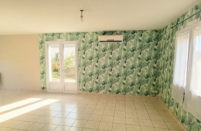 Vente Maison/villa 3 pièces — photo 2