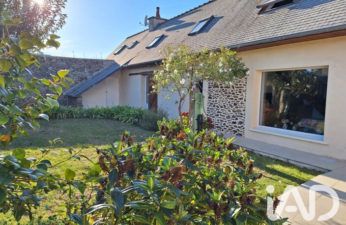Vente Maison/villa 10 pièces — photo 2
