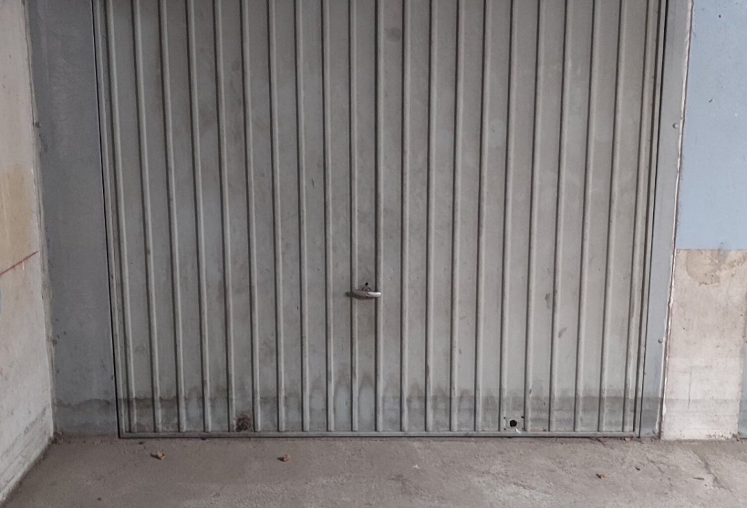 Vente Garage 12 m&sup2; — photo 1