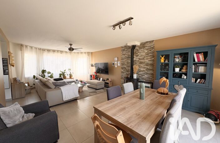 Vente Maison/villa 6 pièces — photo 2