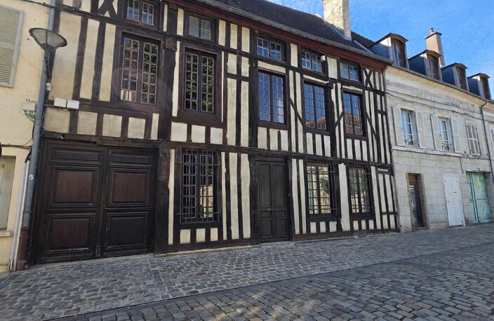 Vente Maison traditionnelle 7 pièces — photo 2