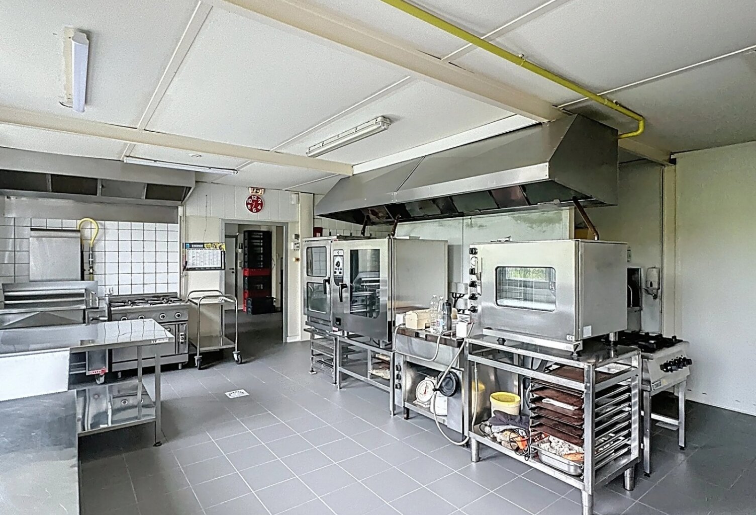 Vente Traiteur 420 m&sup2; — photo 1