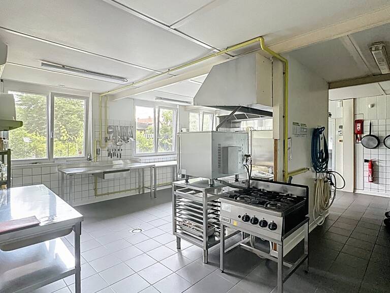 Vente Traiteur 420 m&sup2; — photo 1