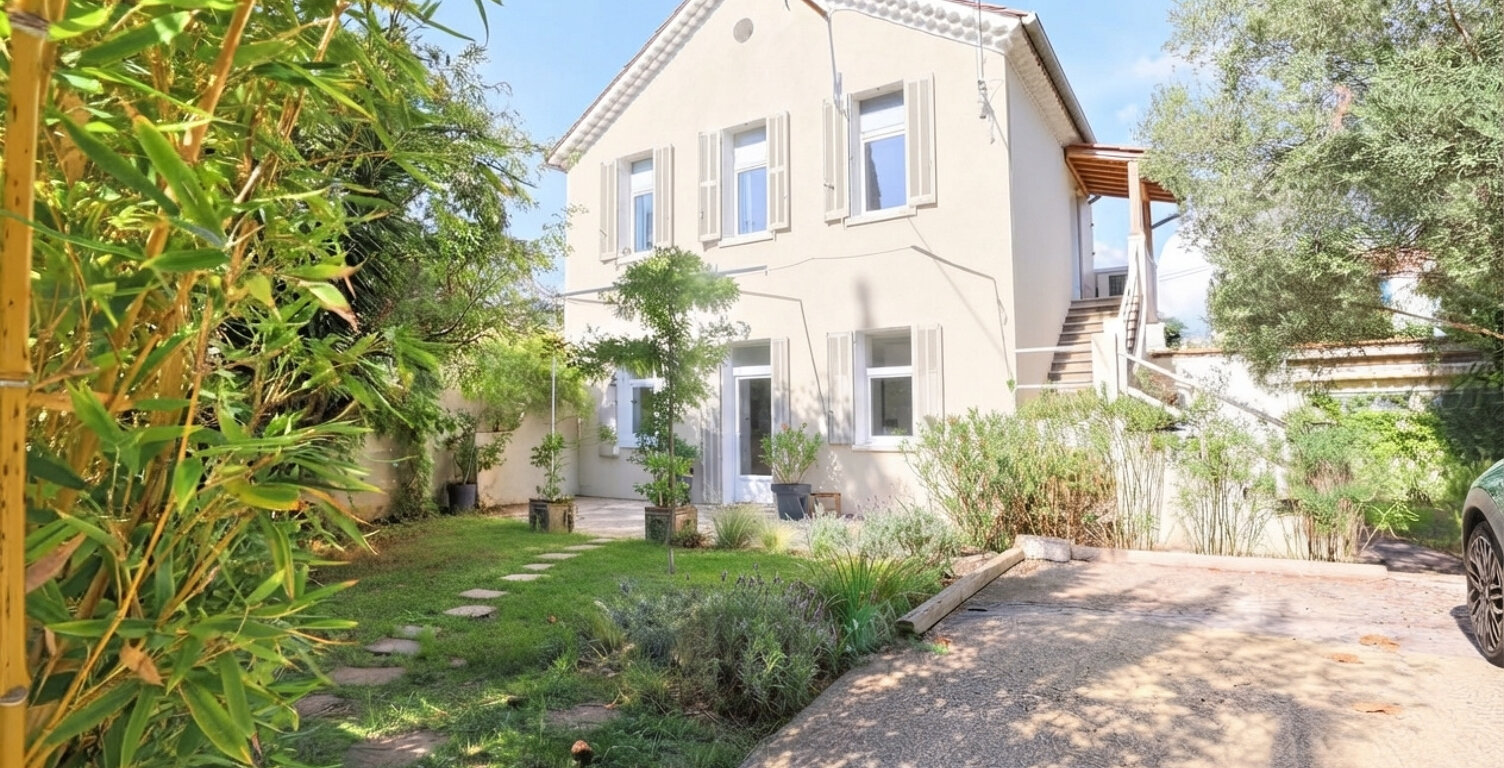 M2338 - TOULON - ENTRE MAGAUD ET SAINTE-MARGUERITE - Maison T5 - Parkings — photo 1
