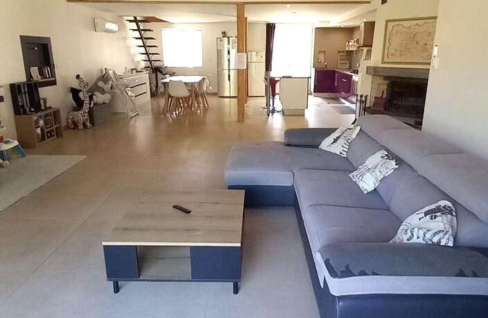 Vente Maison/villa 5 pièces — photo 2