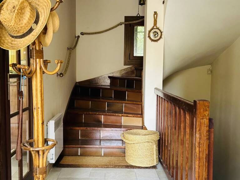 Vente Maison/villa 8 pièces — photo 1