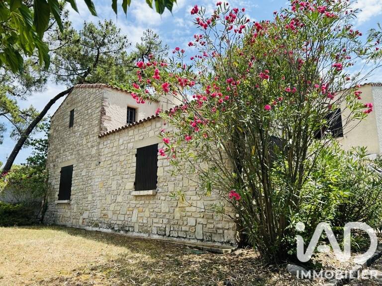 Vente Maison/villa 8 pièces — photo 1