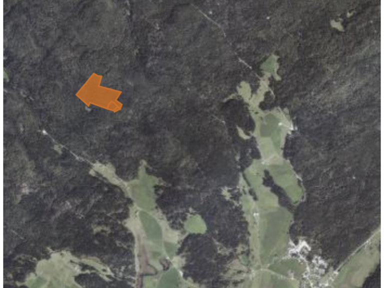 Vente Surface diverse 127 700 m&sup2; — photo 1