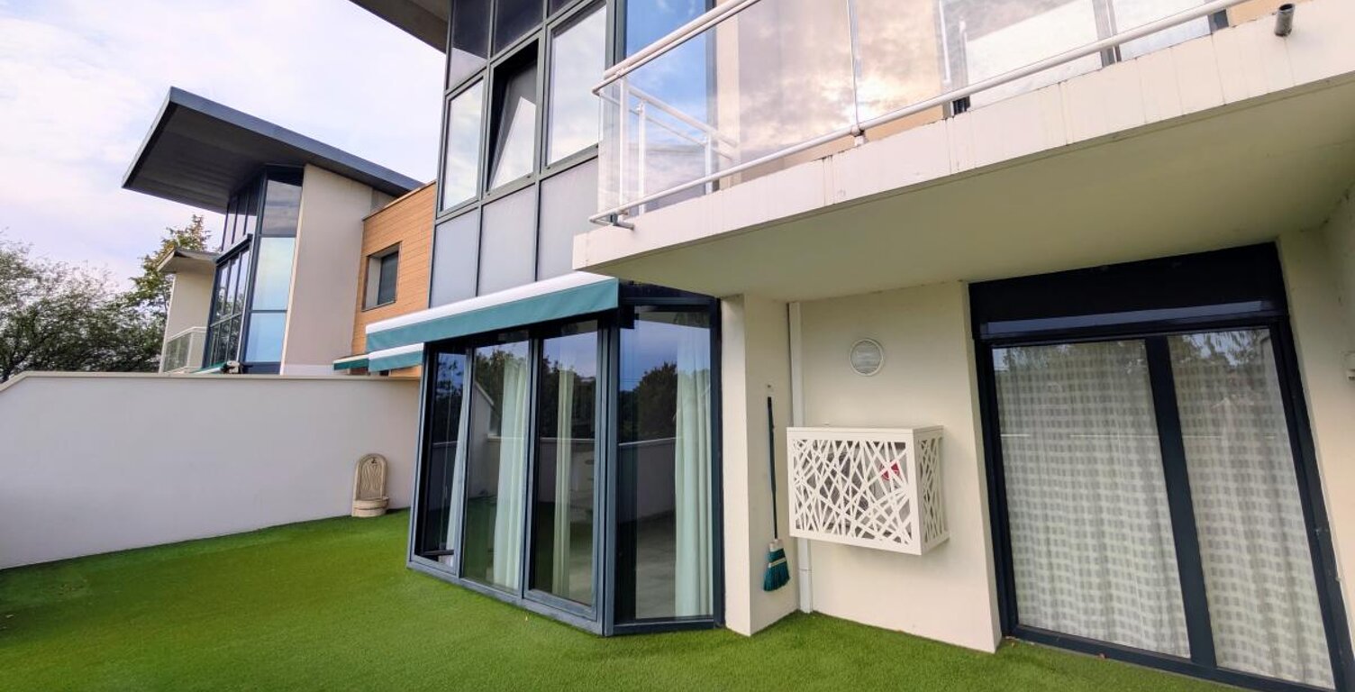 APPARTEMENT T4bis - garages - terrasse — photo 1