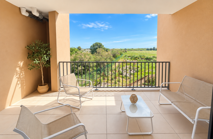 SÉRIGNAN – SUPERBE T3 DE 62 M² AVEC TERRASSE – VUE DÉGAGÉE SUR LA NATURE — photo 2