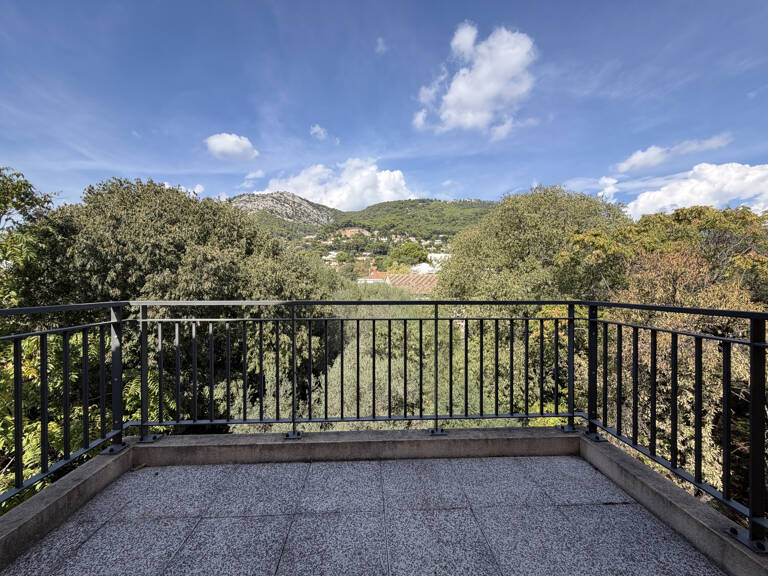TOULON EST BAS ORTOLAN T3 DERNIER ETAGE + TERRASSE + PARKING — photo 1