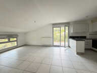 TOULON EST BAS ORTOLAN T3 DERNIER ETAGE + TERRASSE + PARKING — photo 2
