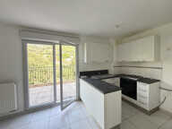 TOULON EST BAS ORTOLAN T3 DERNIER ETAGE + TERRASSE + PARKING — photo 4