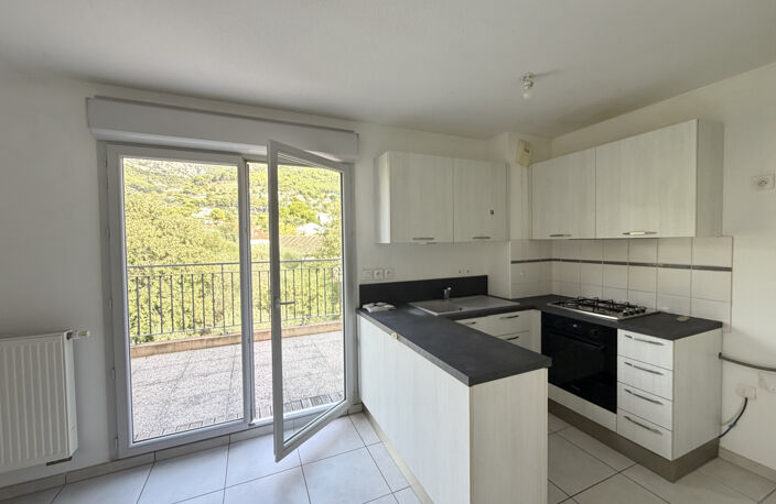TOULON EST BAS ORTOLAN T3 DERNIER ETAGE + TERRASSE + PARKING — photo 4